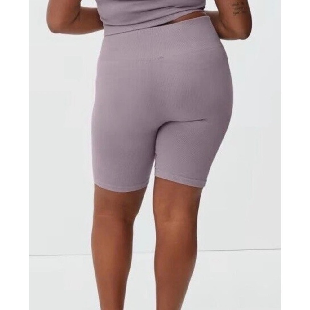 NWT Everlane Size XL/XXL Purple Biker Shorts Stretch High Waisted 7" Inseam - Picture 2 of 9